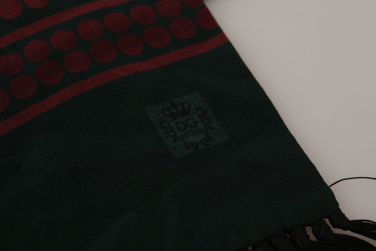 Dolce & Gabbana Black DG Logo Stampa avvolgimento Scialle di frangia di sciarpa