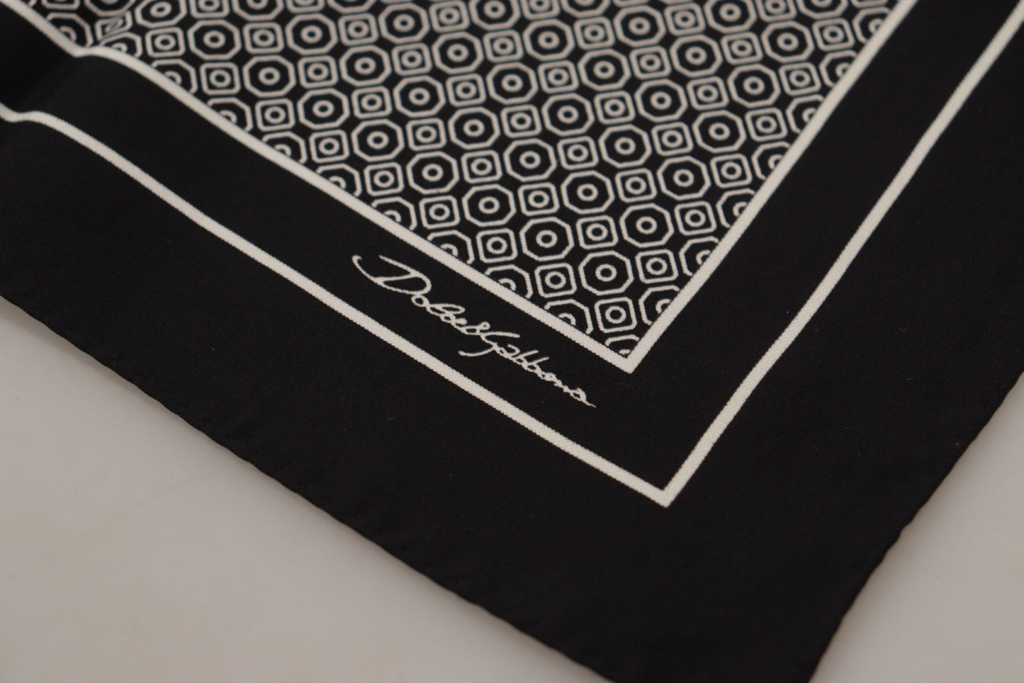 Dolce & Gabbana Black Geometric Geometric Square Square Sciarpa
