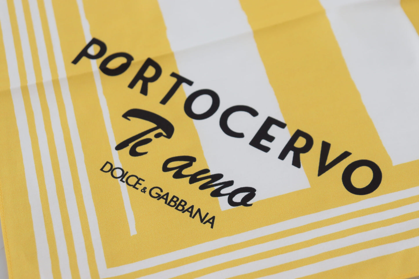 Dolce & Gabbana Yellow Portocervo Baumwollschal -Wrap -Schal
